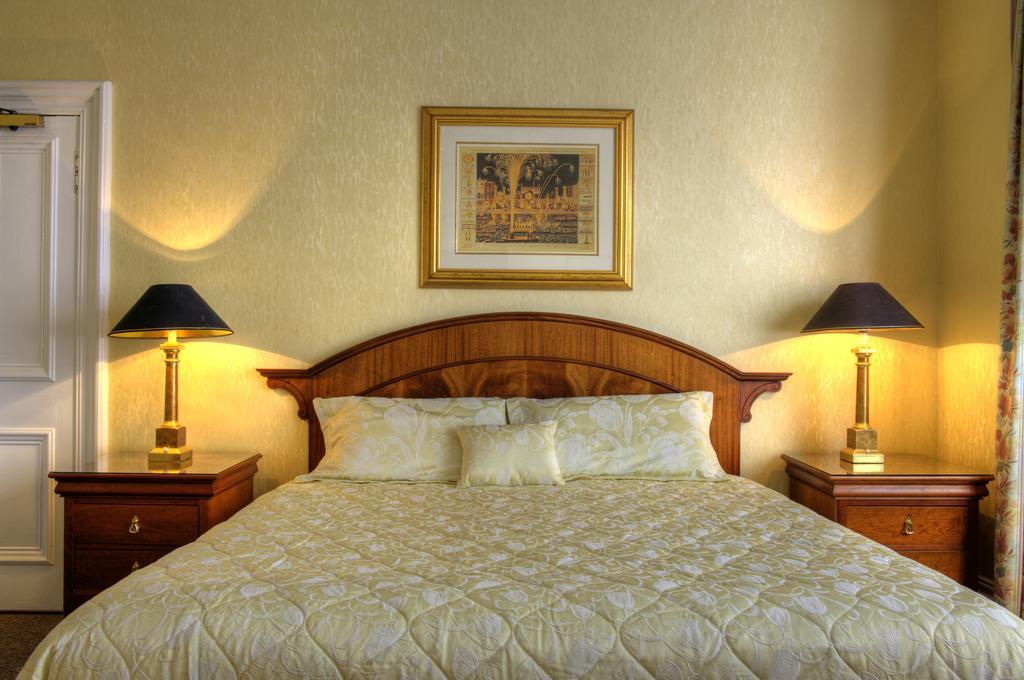 إدنبرة Classic Guest House الغرفة الصورة